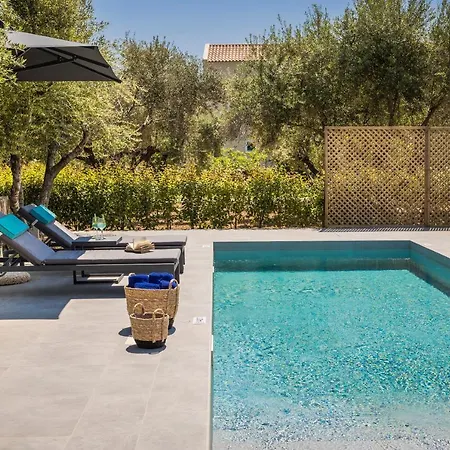 Laoura スヴォロナータ