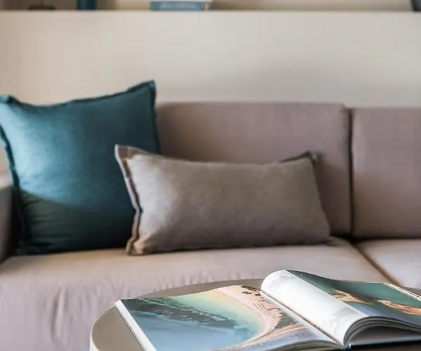 Laoura Βίλα Σβορωνάτα