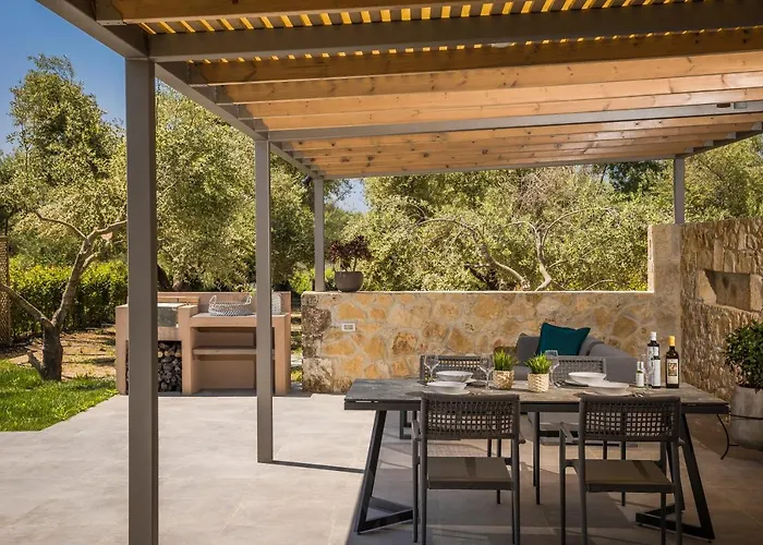 Laoura Βίλα Σβορωνάτα