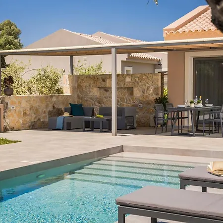 Laoura Villa